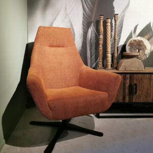 Julius Draaifauteuil. Laatste showroommodel!!