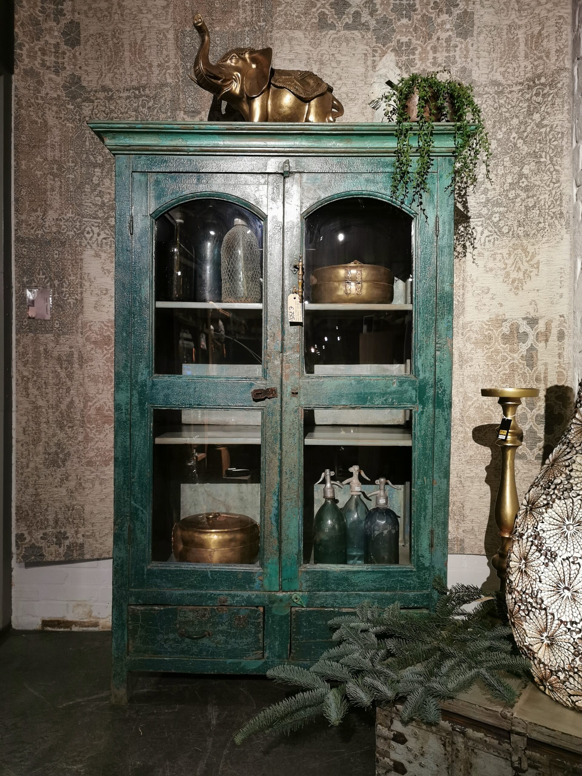 Originele oude kast - 2 deuren en 2 lades - India
