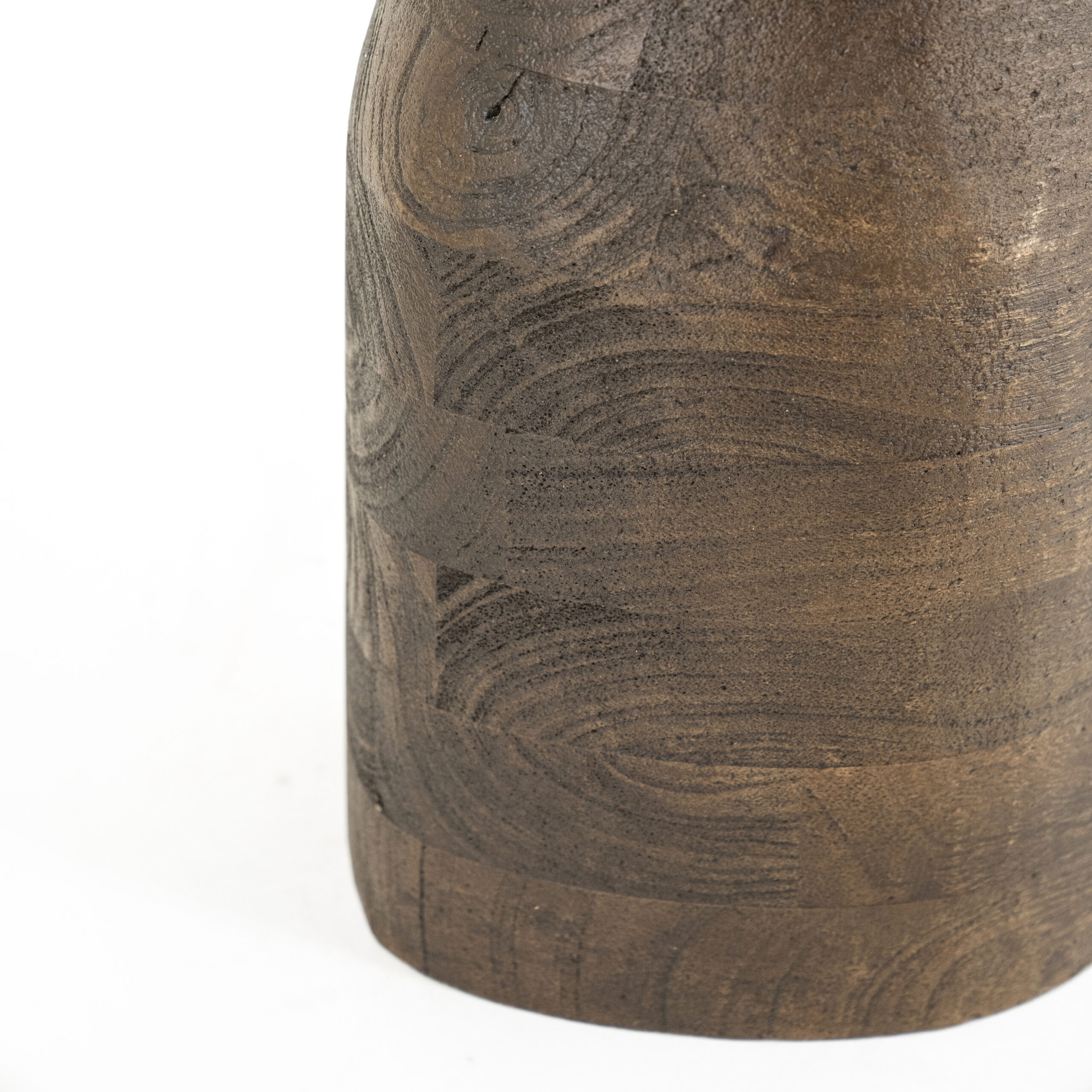 Bruine bijzettafel Cobble