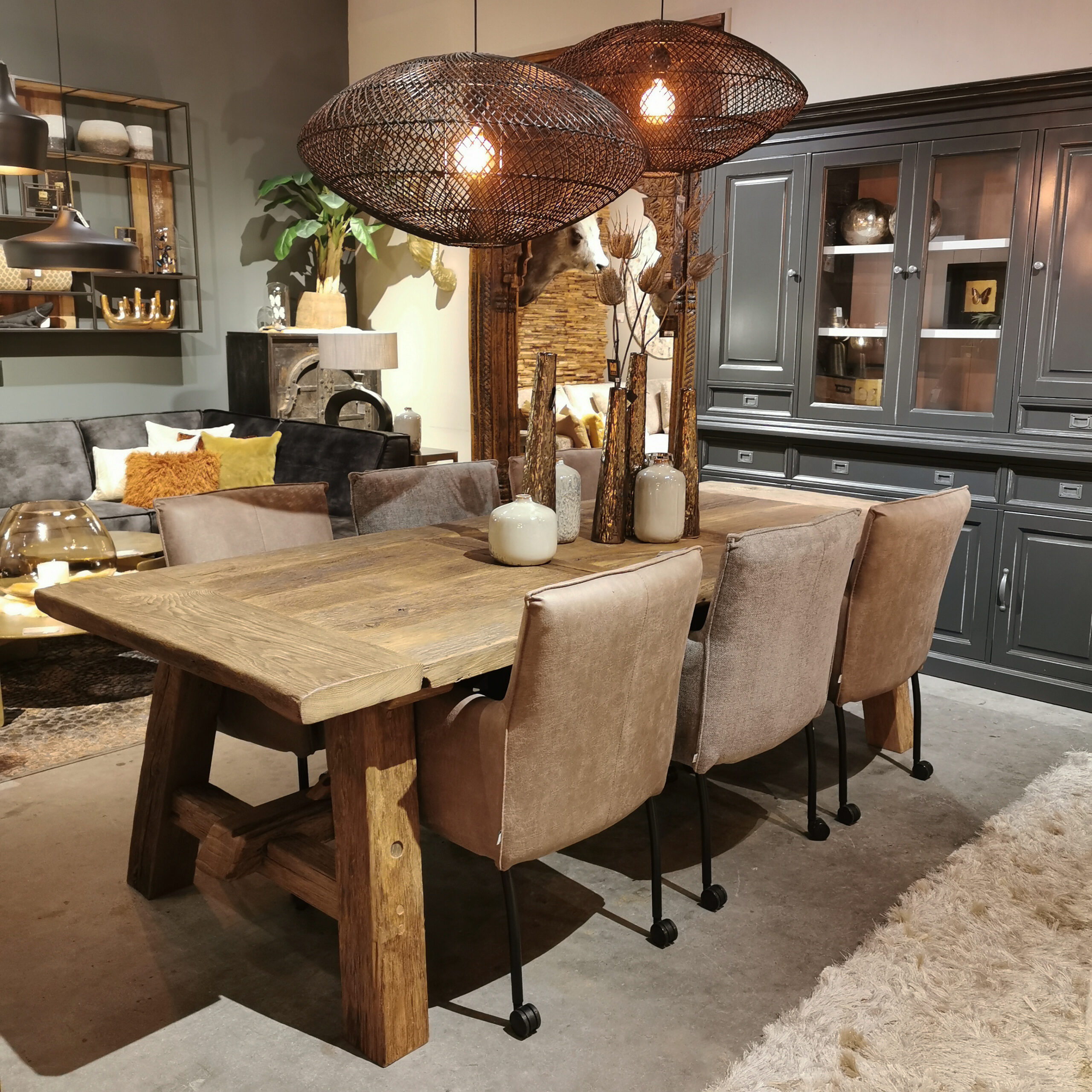 Eettafel oud eiken
